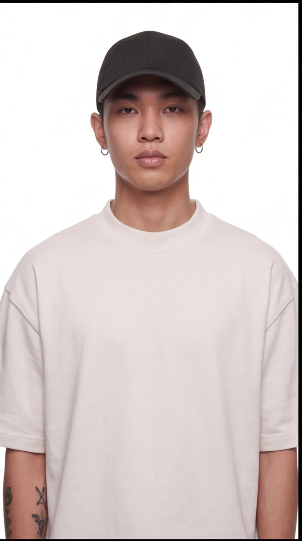 TIME TRAVELER Comic Graphic Oversized T-Shirt — Cream