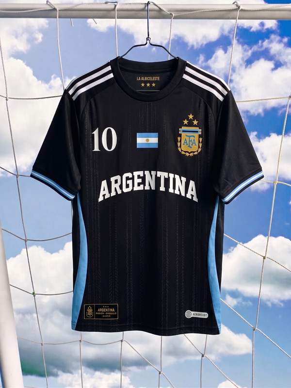 Classic Football Tee – Black Edition
