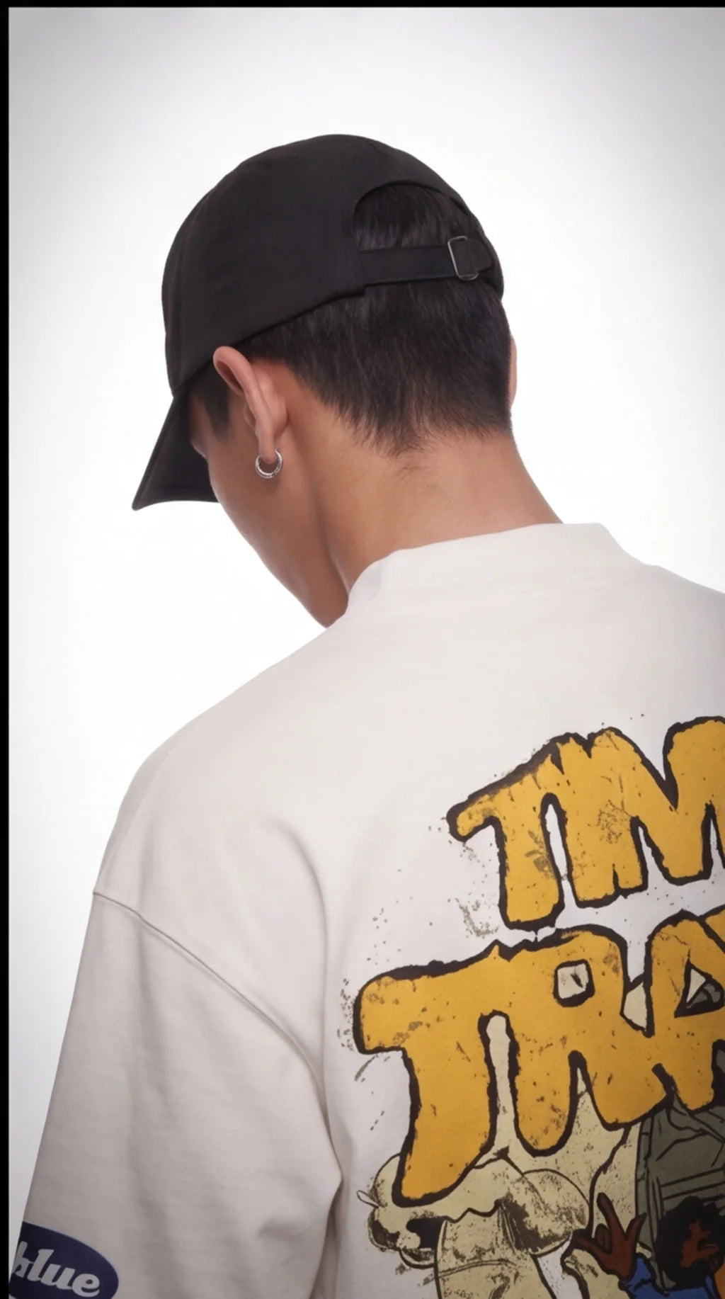 TIME TRAVELER Comic Graphic Oversized T-Shirt — Cream